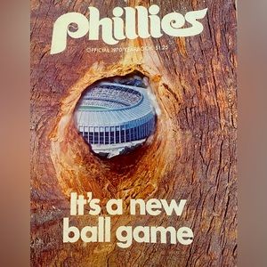 Philadelphia Phillies official 1970 yearbook… It’s a new ball game ⚾️